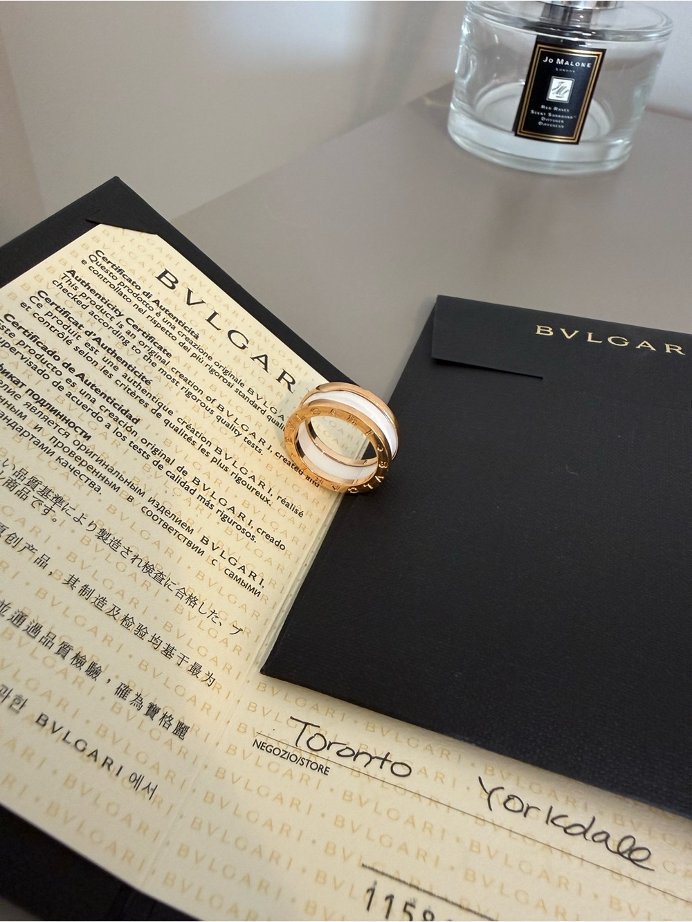 Authentic Bulgari B.zero1 two-band ring in 18 kt rose gold with white ceramic